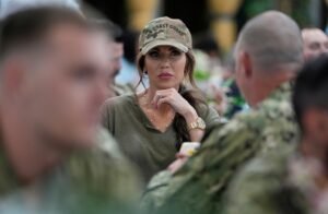 कथित तौर पर ट्रम्प को धमकी देने वाले व्यक्ति सेटअप का शिकार हो सकते हैं: स्रोत